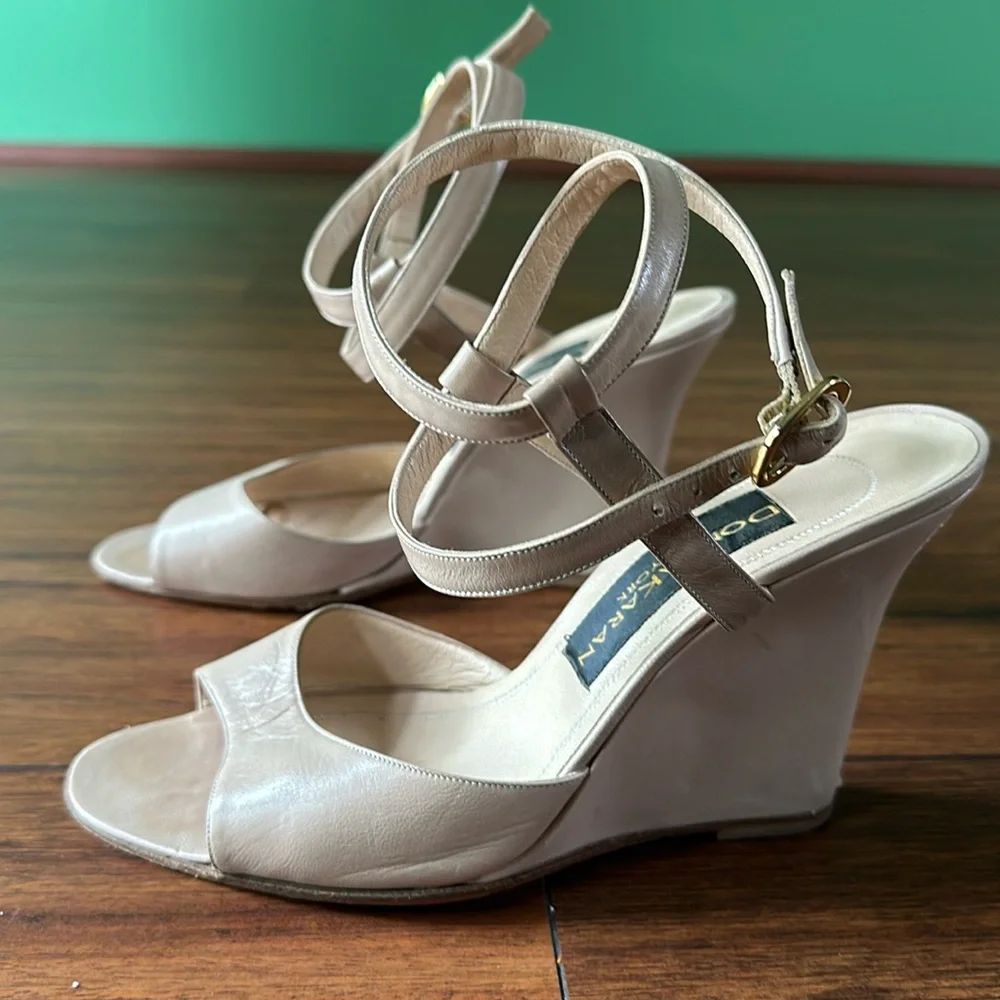 👠👠Donna Karan Open Toe Wedges👠👠